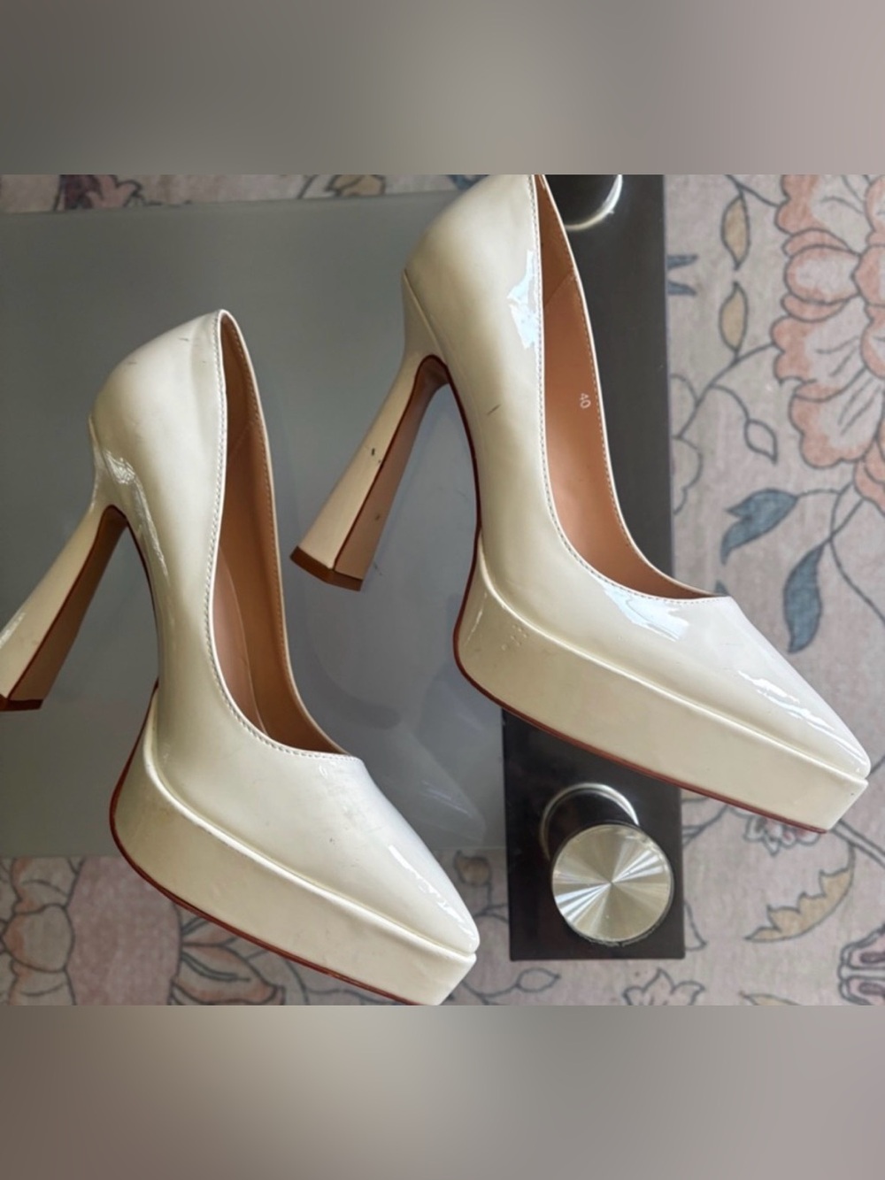 White patent leather Women's Pointed shoes
